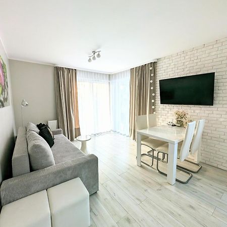 Deluxe Suite, 150 Meters To Beach, Baltic Best Дзивновек Екстериор снимка